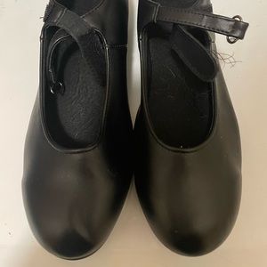 Tap dancing shoes 11